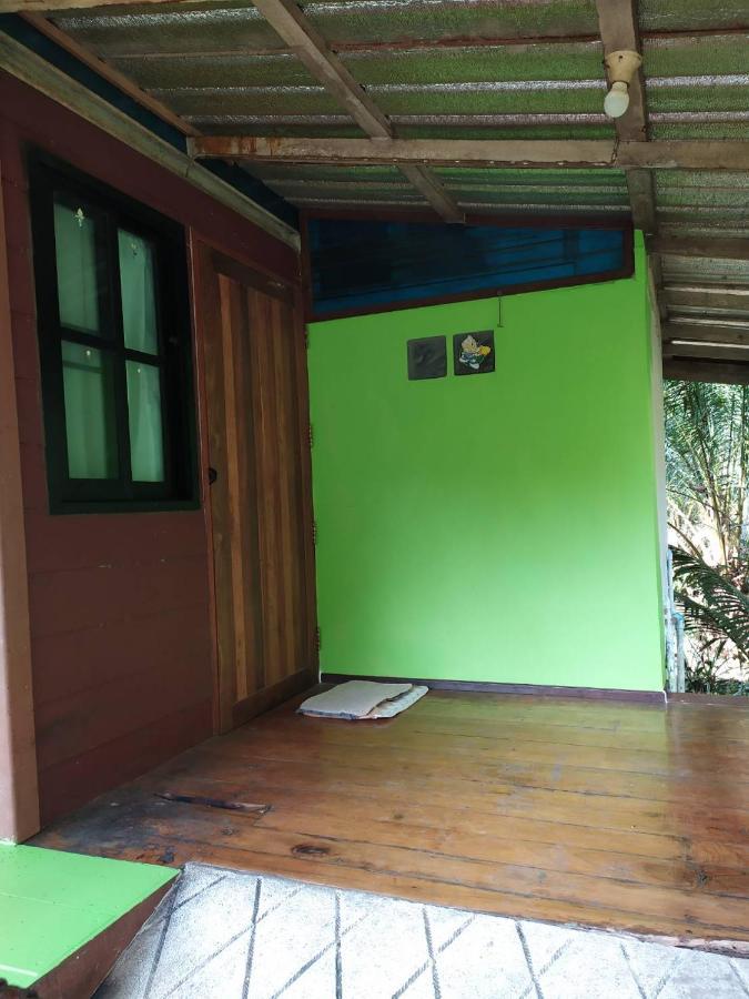 Ariya Garden Home Чумфон Екстериор снимка