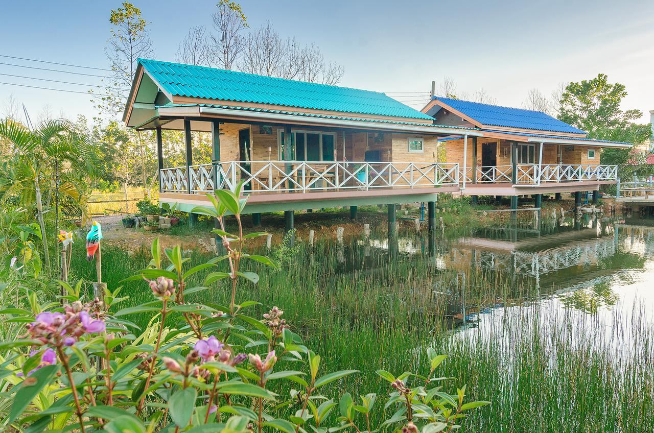 Ariya Garden Home Чумфон Екстериор снимка